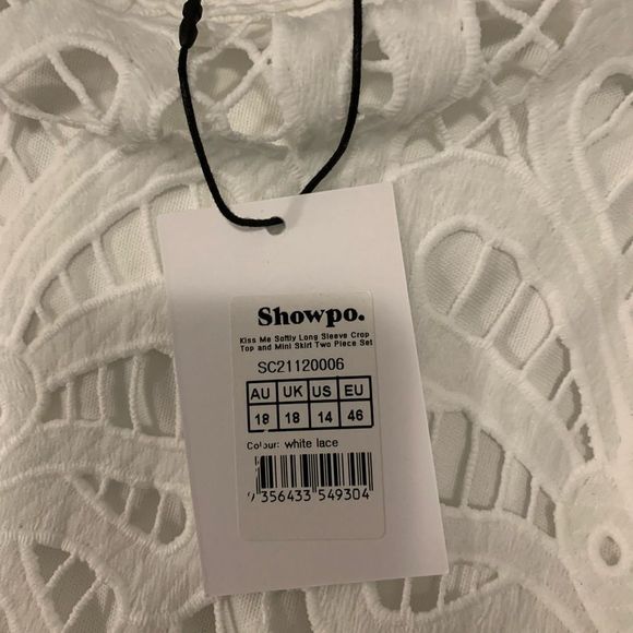 Showpo White Lace 2 Piece Set Long Sleeve Crop Top & Mini Skirt Size 14 - Picture 6 of 6